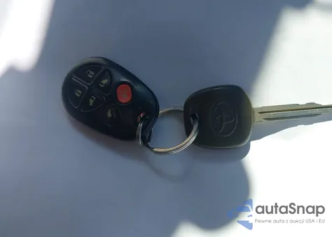 2005 Toyota Sienna Xle Limited из США, поврежденный, VIN 5TDBA22C05S036087